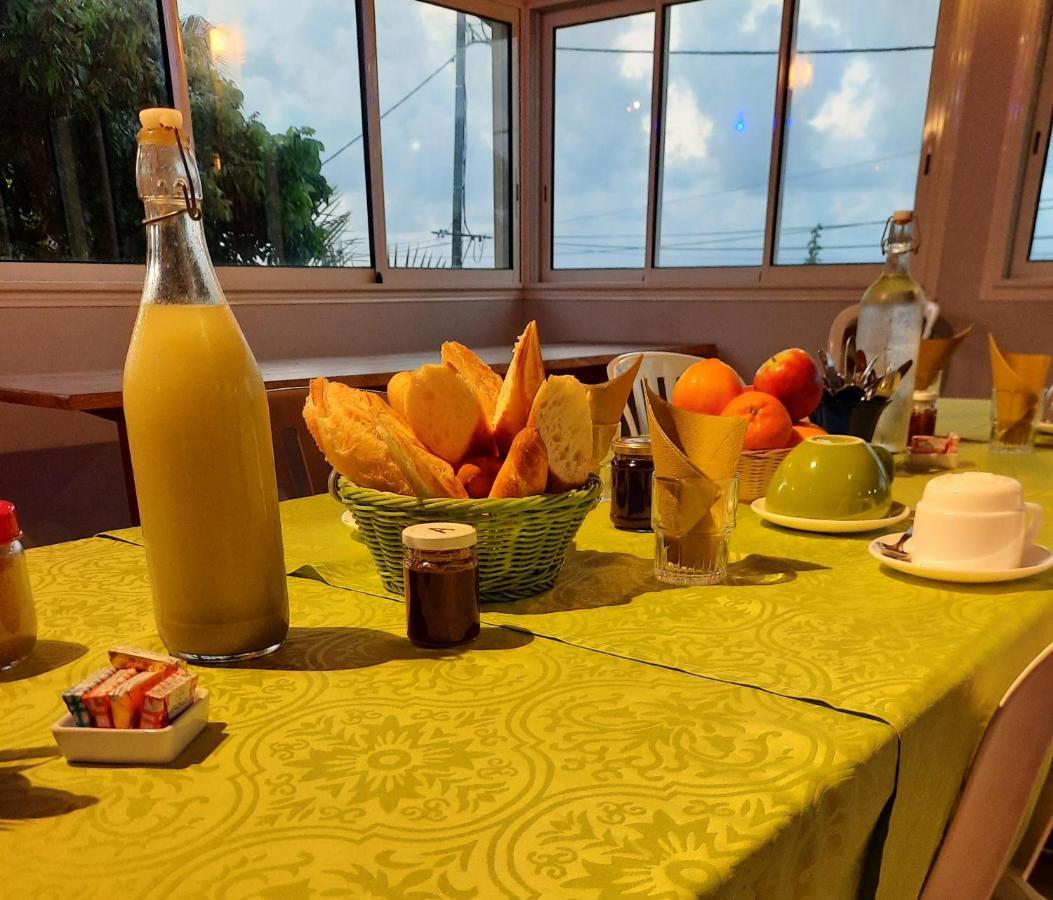 Ferme Auberge Le Ti'Planteur Saint-Philippe Ngoại thất bức ảnh